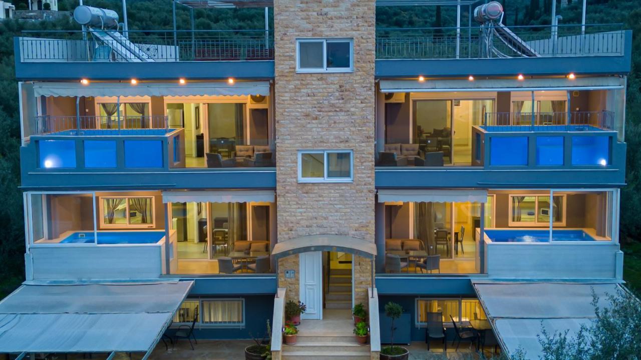 Grand Suites With Private Pools Calamata Exterior foto