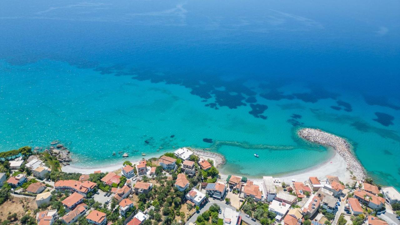 Grand Suites With Private Pools Calamata Exterior foto