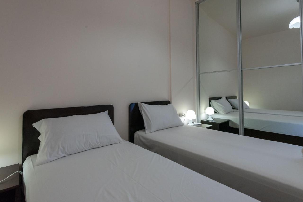 Grand Suites With Private Pools Calamata Exterior foto
