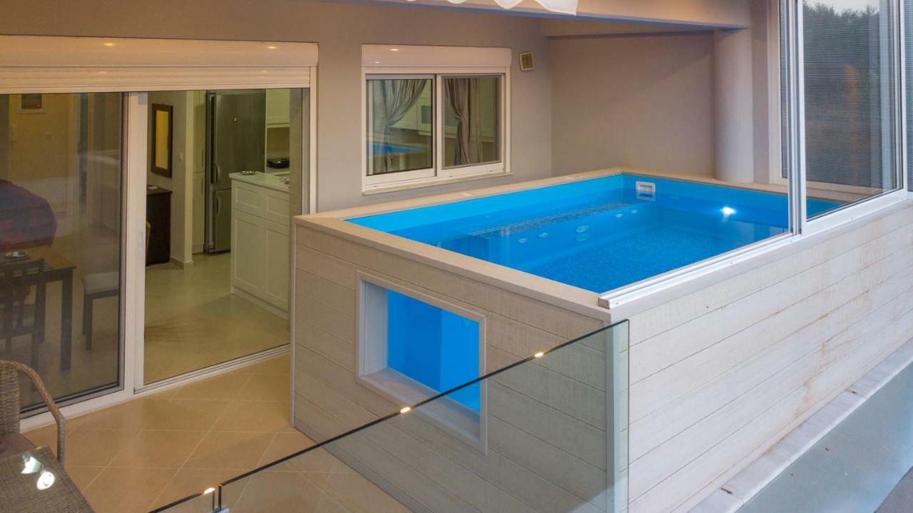 Grand Suites With Private Pools Calamata Exterior foto