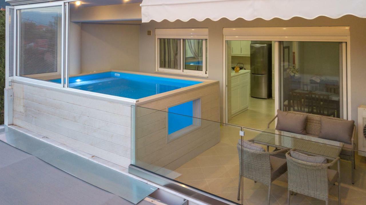 Grand Suites With Private Pools Calamata Exterior foto
